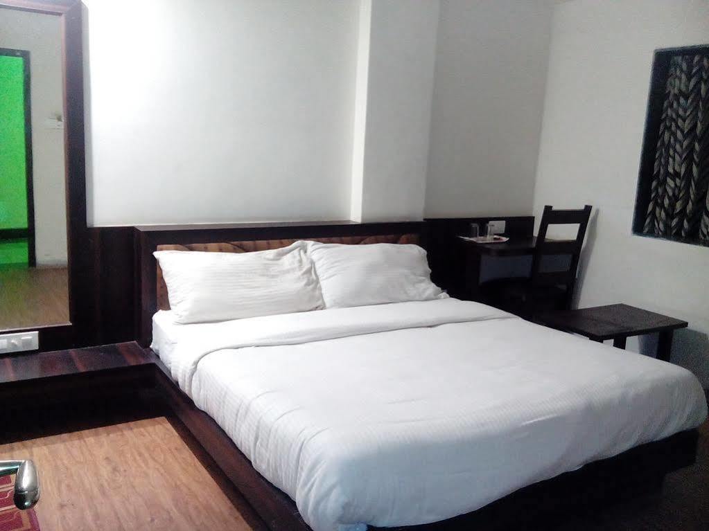 Hotel Siddhant Indore Eksteriør bilde